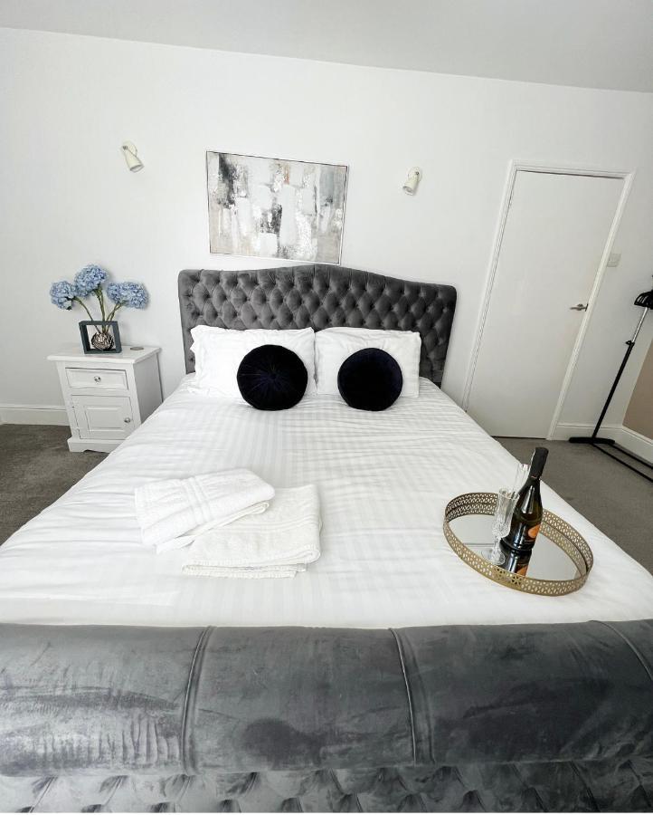 Modern 3 Bed, Heart Of Ashley Cross, 5 Mins To Sandbanks 浦耳 外观 照片