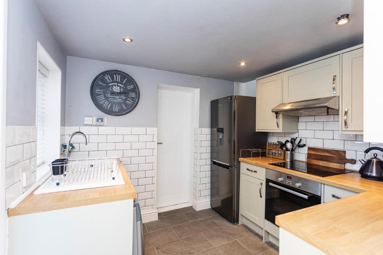 Modern 3 Bed, Heart Of Ashley Cross, 5 Mins To Sandbanks 浦耳 外观 照片